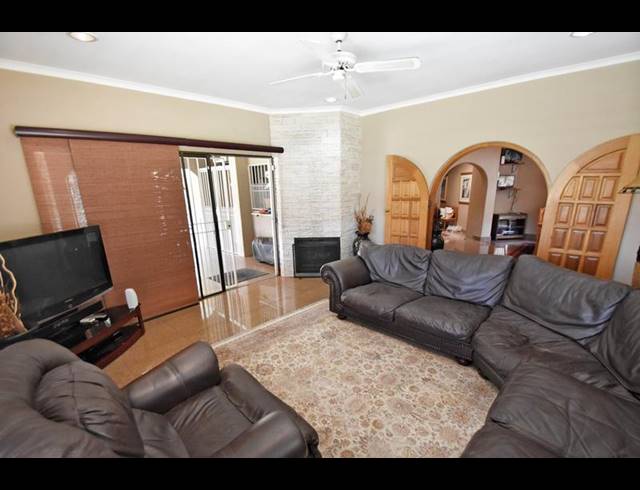 4 BEDROOM HOUSE FOR SALE IN MORNINGSIDE